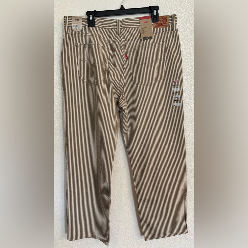 LEVI’S Low Pro Mid Rise Straight Leg Striped Jeans in brown/cream - Picture 2 of 9